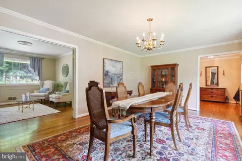 6010 Nassau Dr, Springfield, VA 22152 photo 18