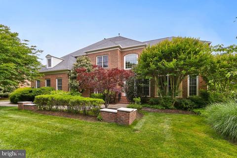 1445 Woodhurst Blvd, Mclean, VA 22102
