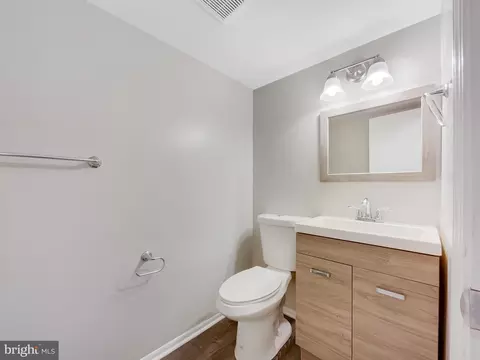 5545 Mitcham Ct, Springfield, VA 22151 photo 24