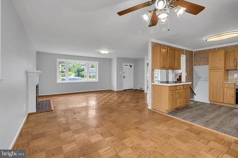 7422 Elgar St, Springfield, VA 22151 photo 9