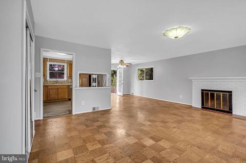 7422 Elgar St, Springfield, VA 22151 photo 6