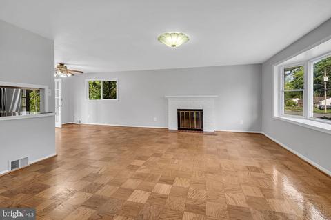 7422 Elgar St, Springfield, VA 22151 photo 7