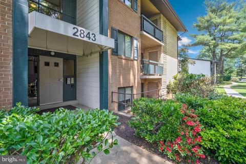 2843 Windsor Dr #303, Falls Church, VA 22042