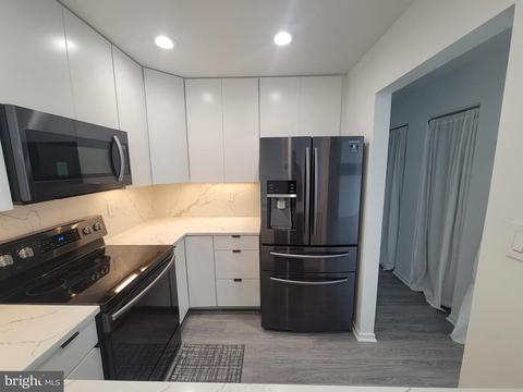 7809 Harrowgate Cir #C, Springfield, VA 22152 photo 12