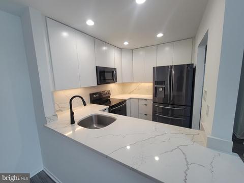 7809 Harrowgate Cir #C, Springfield, VA 22152 photo 7