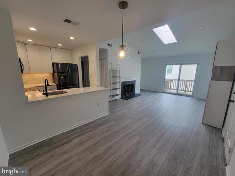 7809 Harrowgate Cir #C, Springfield, VA 22152 photo 3