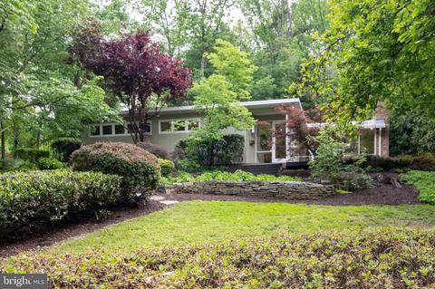 2221 Glasgow Rd, Alexandria, VA 22307