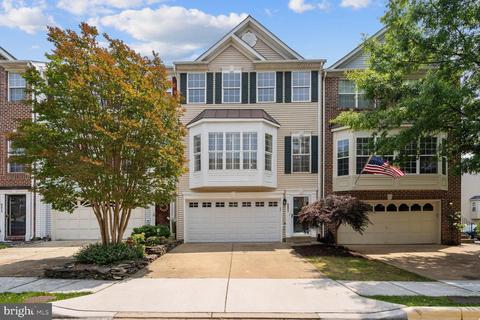 6657 Patent Parish Ln, Alexandria, VA 22315