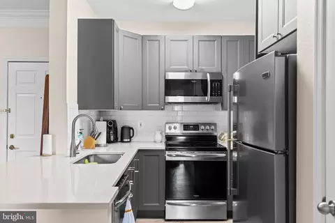 1601 Spring Gate Dr #1408, Mclean, VA 22102 photo 22