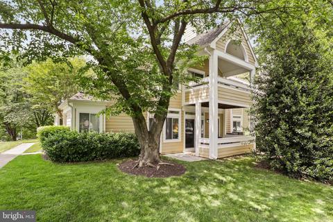 12280 Fort Buffalo Cir, Fairfax, VA 22033