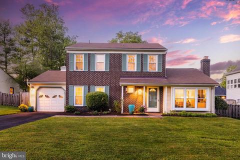 12728 Builders Rd, Herndon, VA 20170