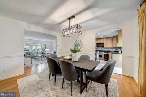 6166 Mori St, Mclean, VA 22101 photo 16