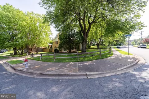 6166 Mori St, Mclean, VA 22101 photo 48