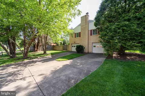 6166 Mori St, Mclean, VA 22101 photo 41