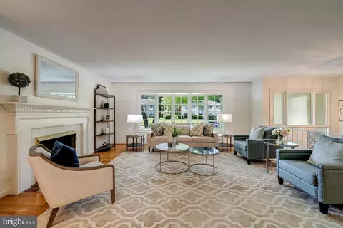 6166 Mori St, Mclean, VA 22101 photo 10