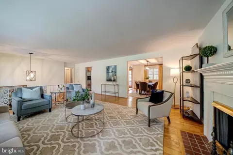 6166 Mori St, Mclean, VA 22101 photo 14