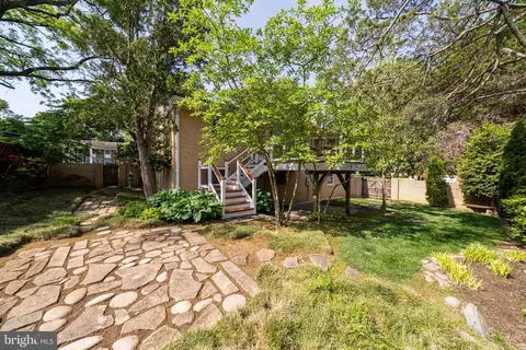 6166 Mori St, Mclean, VA 22101 photo 43