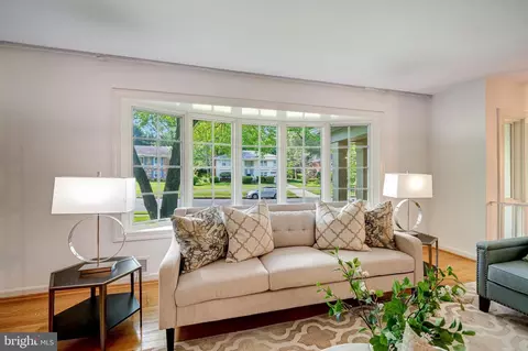 6166 Mori St, Mclean, VA 22101 photo 12
