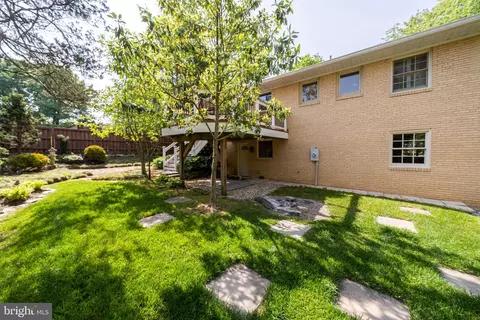 6166 Mori St, Mclean, VA 22101 photo 5