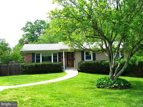 6114 Rockglen Dr, Springfield, VA 22152