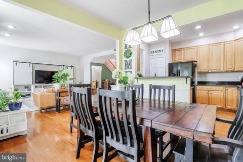 9033 Harrover Pl, Lorton, VA 22079 photo 14