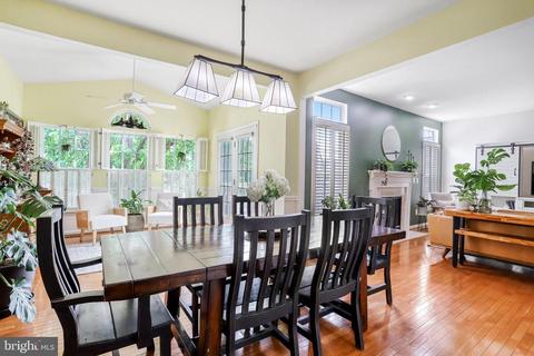 9033 Harrover Pl, Lorton, VA 22079 photo 15