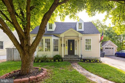 2819 Summerfield Rd, Falls Church, VA 22042