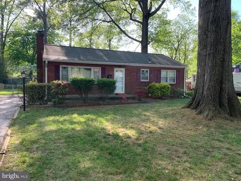 7902 Ashton St, Alexandria, VA 22309