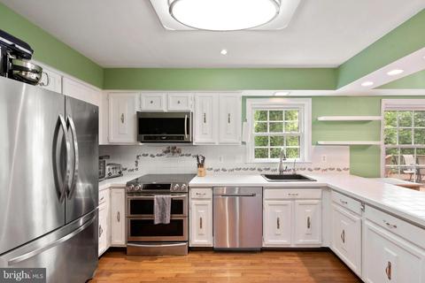 7585 Ruxton Dr, Springfield, VA 22153 photo 14