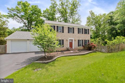 7585 Ruxton Dr, Springfield, VA 22153 photo 4