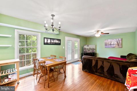 7585 Ruxton Dr, Springfield, VA 22153 photo 10