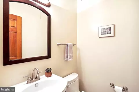 9213 Antelope Pl, Springfield, VA 22153 photo 12