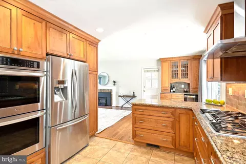9213 Antelope Pl, Springfield, VA 22153 photo 11