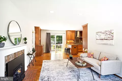 9213 Antelope Pl, Springfield, VA 22153 photo 5