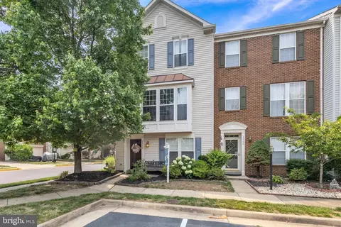 2568 Belcroft Pl, Herndon, VA 20171