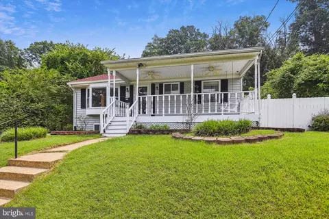 6609 Berkshire Dr, Alexandria, VA 22310