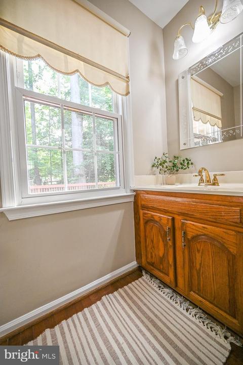 9513 Sloop Ct, Burke, VA 22015 photo 18