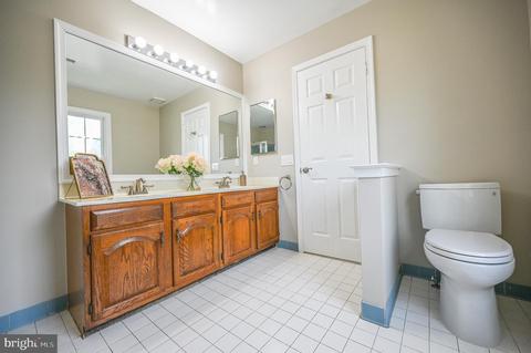 9513 Sloop Ct, Burke, VA 22015 photo 23