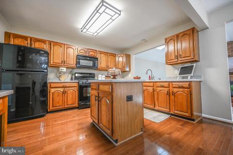 9513 Sloop Ct, Burke, VA 22015 photo 16