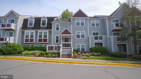 12940 Grays Pointe Rd #B, Fairfax, VA 22033