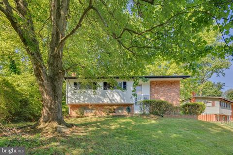 7721 Glenister Dr, Springfield, VA 22152
