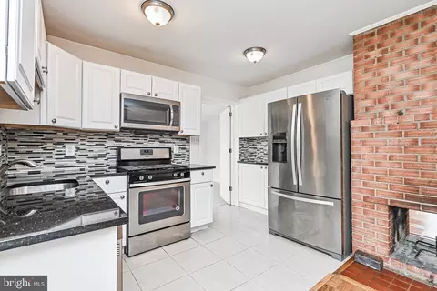 5412 Moultrie Rd, Springfield, VA 22151 photo 4