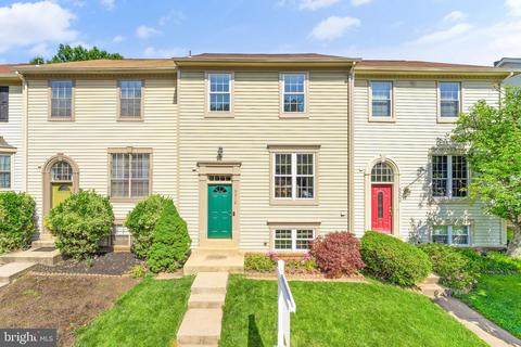3310 Hill Haven Ct, Herndon, VA 20171
