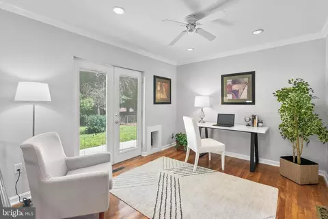 5624 Eastbourne Dr, Springfield, VA 22151 photo 17