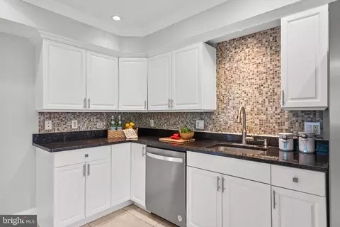 5624 Eastbourne Dr, Springfield, VA 22151 photo 12