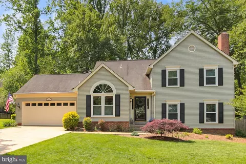 5278 Dunleigh Dr, Burke, VA 22015