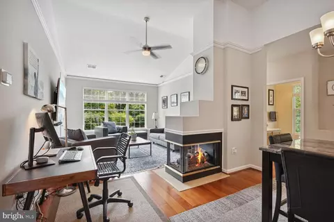 11402 Gate Hill Pl #50, Reston, VA 20194