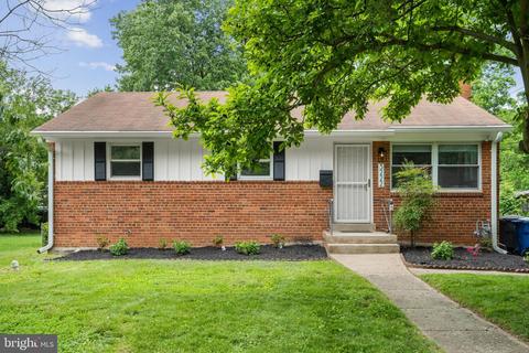 3222 Kenney Dr, Falls Church, VA 22042