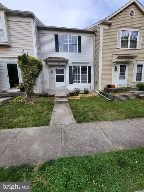 6556 Old Carriage Ln, Alexandria, VA 22315