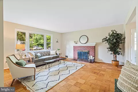 7624 Highland St, Springfield, VA 22150 photo 7